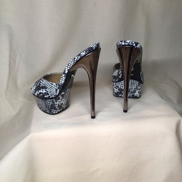 Adrienne Maloof python slides size 6 - Picture 3 of 4